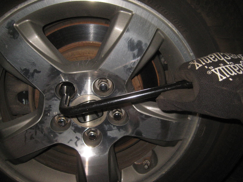 2003-2008-Honda-Pilot-Rear-Brake-Pads-Replacement-Guide-036