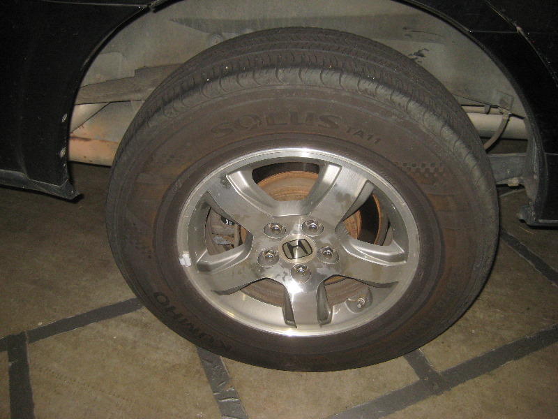 2003-2008-Honda-Pilot-Rear-Brake-Pads-Replacement-Guide-039