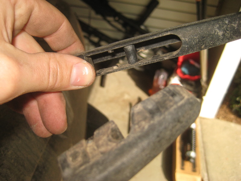 2003-2008-Honda-Pilot-Rear-Wiper-Blade-Replacement-Guide-007