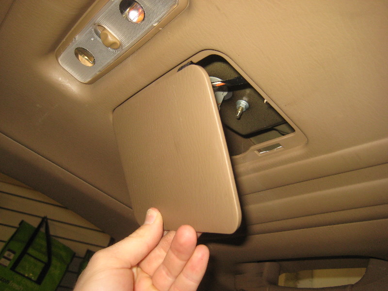 2003-2008-Honda-Pilot-Reverse-Light-Bulbs-Replacement-Guide-005