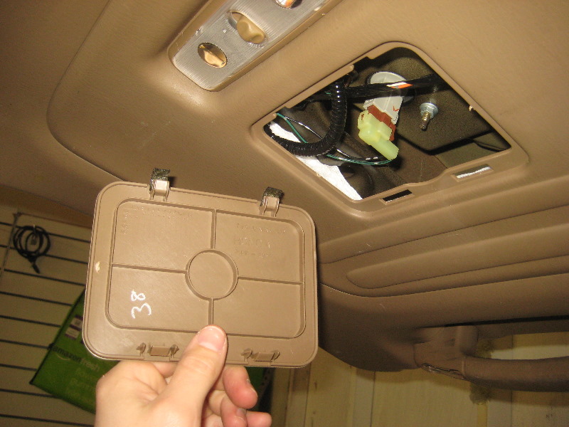 2003-2008-Honda-Pilot-Reverse-Light-Bulbs-Replacement-Guide-006