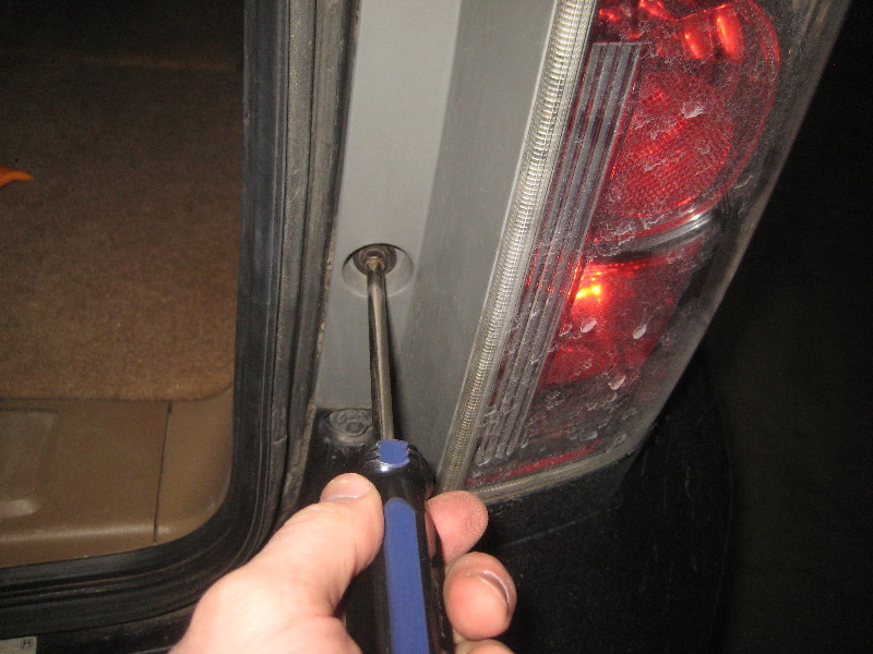 2003-2008-Honda-Pilot-Tail-Light-Bulbs-Replacement-Guide-028