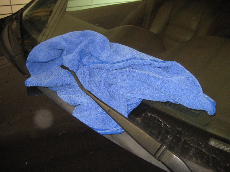 2003-2008-Honda-Pilot-Windshield-Window-Wiper-Blades-Replacement-Guide-008