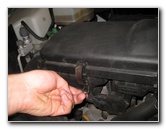 2004-2009-Toyota-Prius-Engine-Air-Filter-Replacement-Guide-004