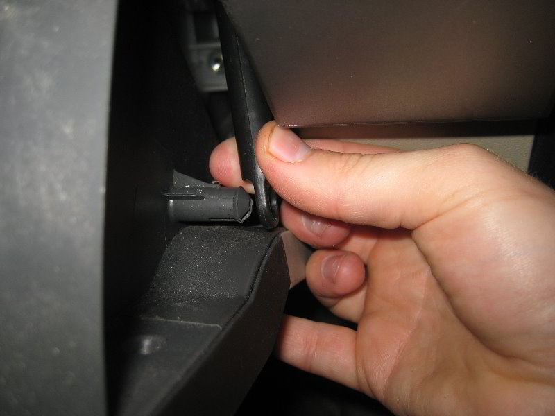 2004-2009-Toyota-Prius-Cabin-Air-Filter-Replacement-Guide-020