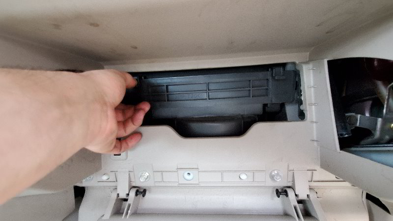 2005-2010-Hyundai-Sonata-Cabin-Air-Filter-Replacement-Guide-009