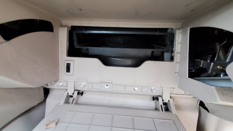 2005-2010-Hyundai-Sonata-Cabin-Air-Filter-Replacement-Guide-013