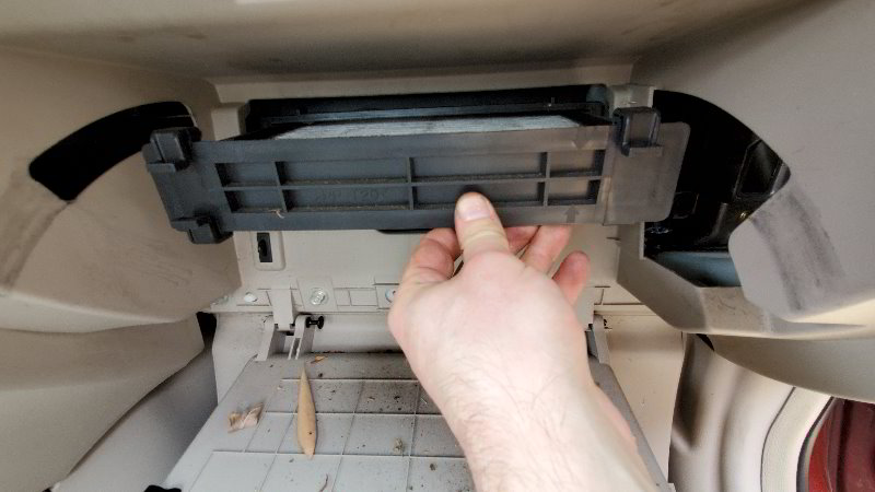 2005-2010-Hyundai-Sonata-Cabin-Air-Filter-Replacement-Guide-017