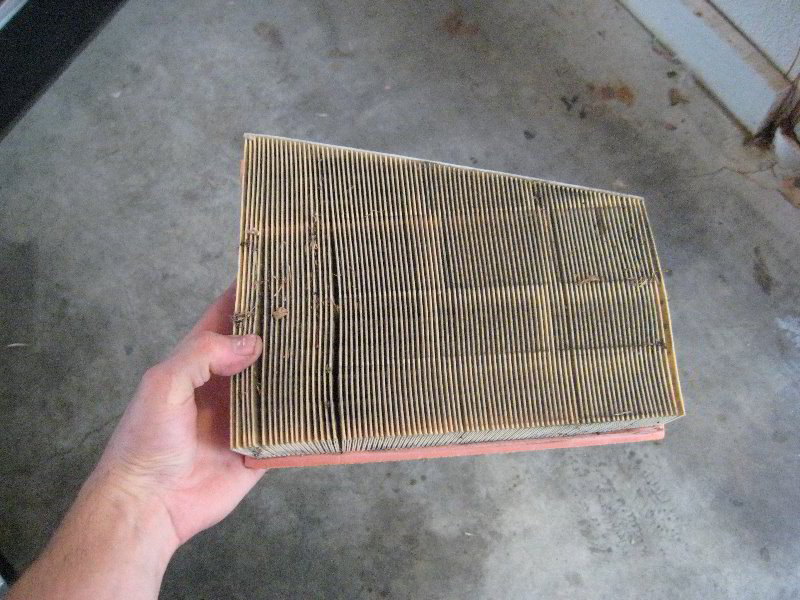2007-2012-Nissan-Sentra-Engine-Air-Filter-Replacement-Guide-007