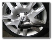 2007-2012-Nissan-Sentra-Front-Brake-Pads-Replacement-Guide-039
