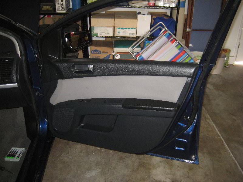 2007-2012-Nissan-Sentra-Interior-Door-Panel-Removal-Guide-001