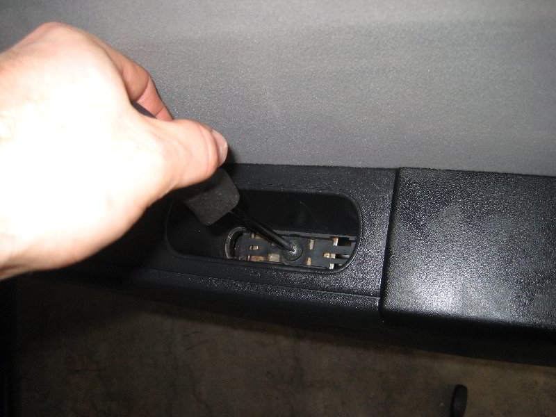 2007-2012-Nissan-Sentra-Interior-Door-Panel-Removal-Guide-046