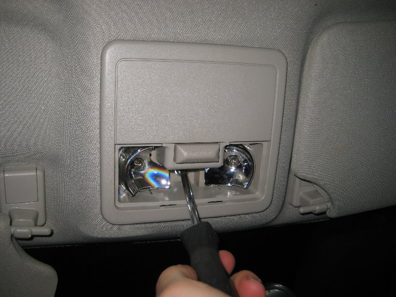 2007-2012-Nissan-Sentra-Map-Light-Bulbs-Replacement-Guide-020
