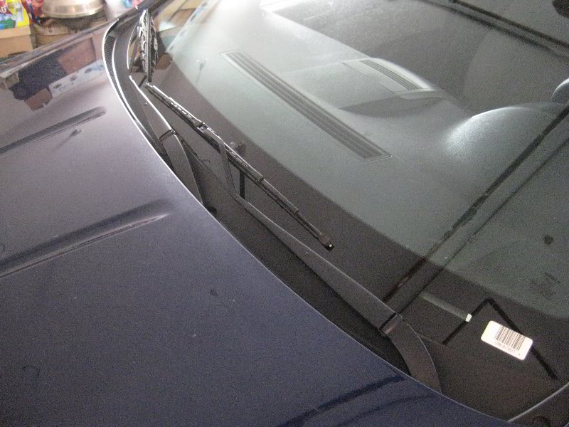 20072012NissanSentraWindshieldWiperBladesReplacementGuide001