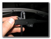 2007-2012-Nissan-Sentra-Windshield-Wiper-Blades-Replacement-Guide-009