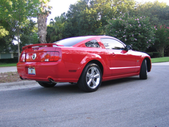 20007-Mustang-GT-Deluxe-Zaino-Polish-002