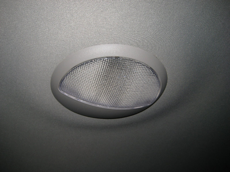 2008-2012-Chevy-Malibu-Dome-Light-Bulb-Replacement-Guide-001