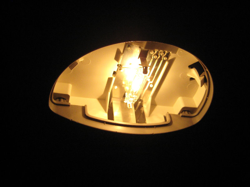 2008-2012-Chevy-Malibu-Dome-Light-Bulb-Replacement-Guide-012