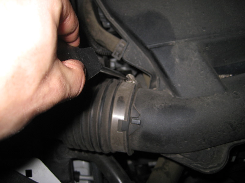 2008-2012-GM-Chevy-Malibu-Ecotec-LE5-I4-Engine-Spark-Plugs-Replacement-Guide-003