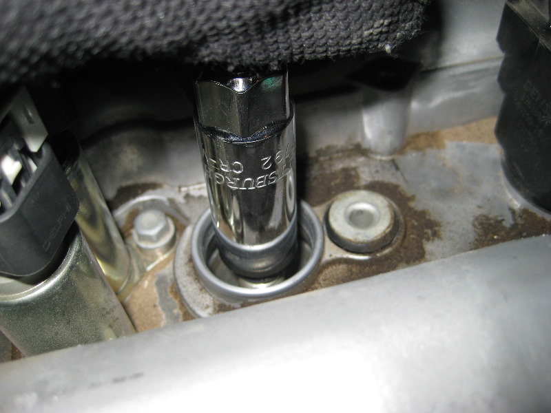 2008-2012-GM-Chevy-Malibu-Ecotec-LE5-I4-Engine-Spark-Plugs-Replacement-Guide-022