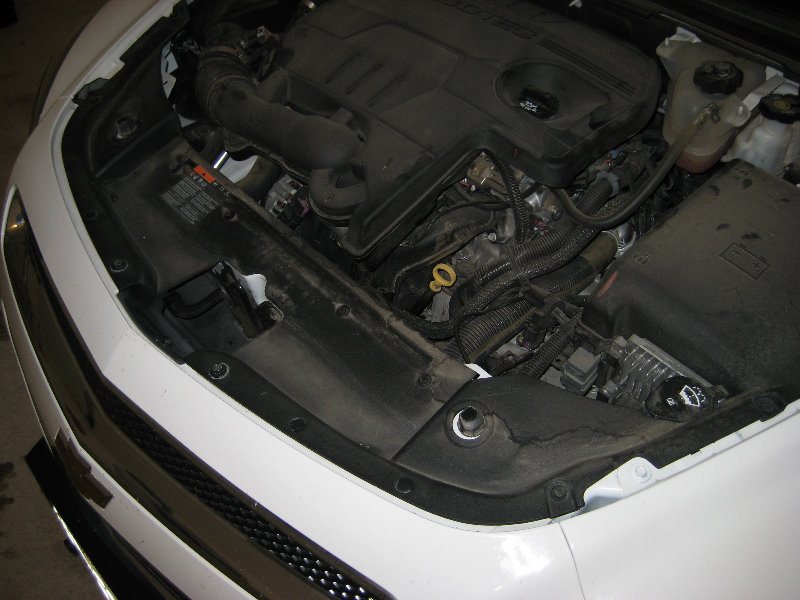 2008-2012-Chevy-Malibu-Headlight-Bulbs-Replacement-Guide-002