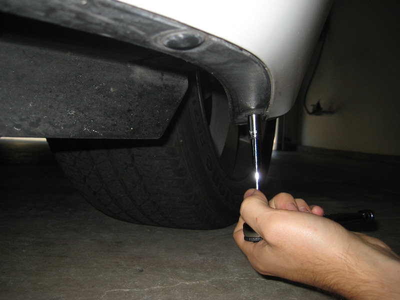 2008-2012-Chevy-Malibu-Headlight-Bulbs-Replacement-Guide-014