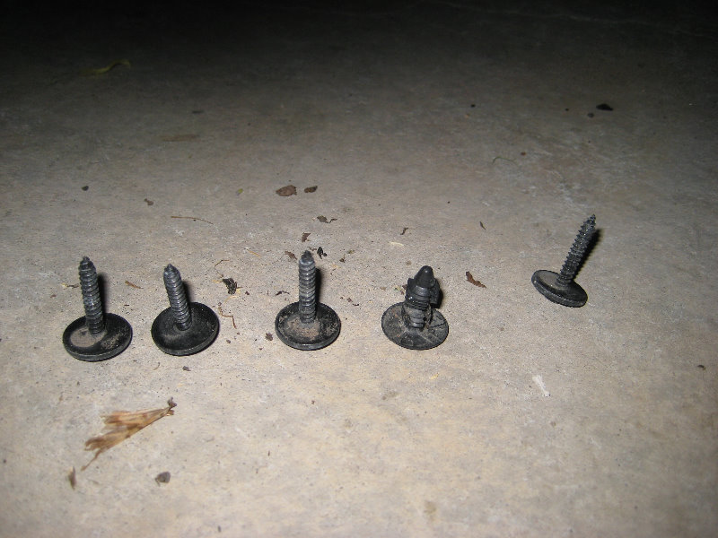 2008-2012-Chevy-Malibu-Headlight-Bulbs-Replacement-Guide-017