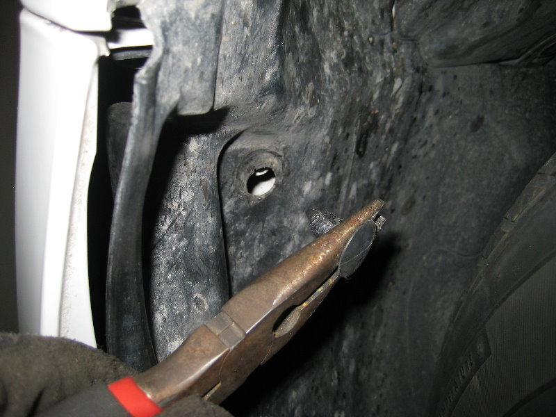 2008-2012-Chevy-Malibu-Headlight-Bulbs-Replacement-Guide-021