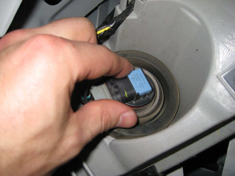 2008-2012-Chevy-Malibu-Headlight-Bulbs-Replacement-Guide-050