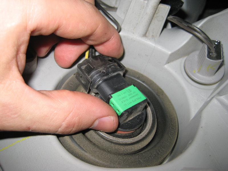 2008-2012-Chevy-Malibu-Headlight-Bulbs-Replacement-Guide-052