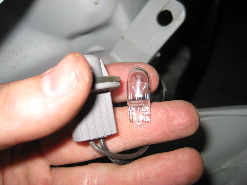 2008-2012-Chevy-Malibu-Headlight-Bulbs-Replacement-Guide-063