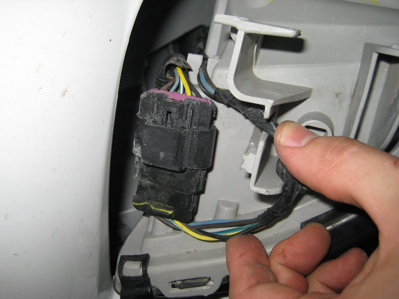 2008-2012-Chevy-Malibu-Headlight-Bulbs-Replacement-Guide-071