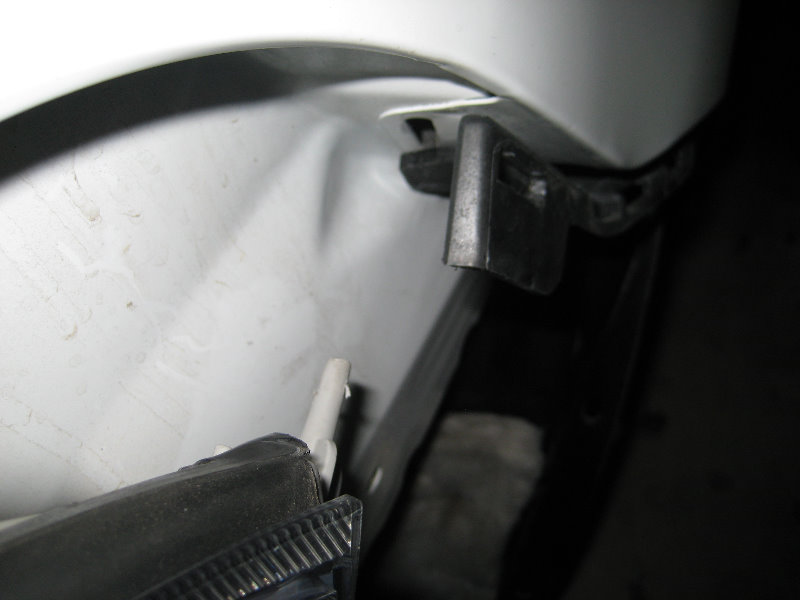 2008-2012-Chevy-Malibu-Headlight-Bulbs-Replacement-Guide-072