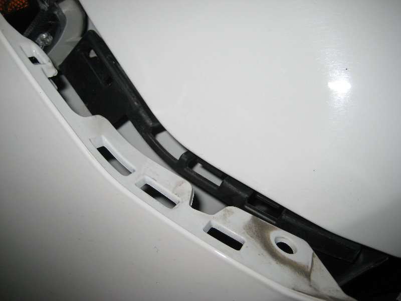 2008-2012-Chevy-Malibu-Headlight-Bulbs-Replacement-Guide-083