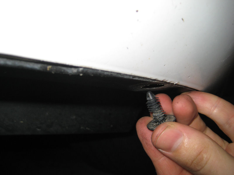 2008-2012-Chevy-Malibu-Headlight-Bulbs-Replacement-Guide-094