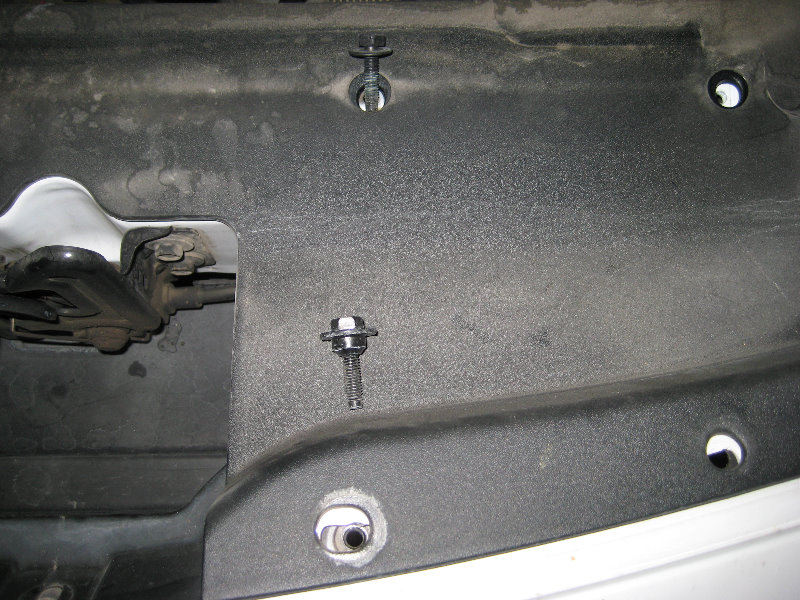 2008-2012-Chevy-Malibu-Headlight-Bulbs-Replacement-Guide-099