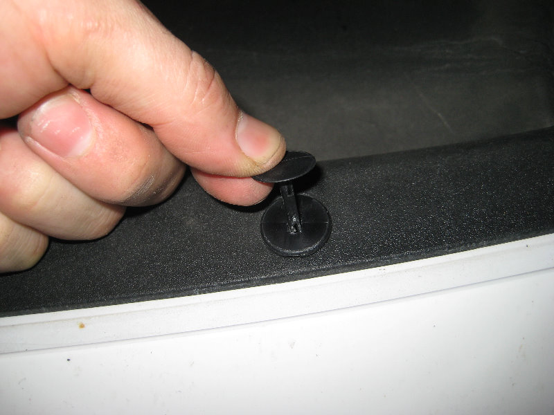 2008-2012-Chevy-Malibu-Headlight-Bulbs-Replacement-Guide-102