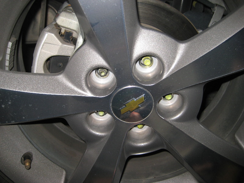 2008-2012-GM-Chevy-Malibu-Rear-Brake-Pads-Replacement-Guide-030