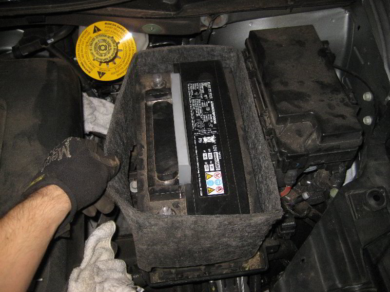 2008-2014-Dodge-Grand-Caravan-12V-Automotive-Battery-Replacement-Guide-017