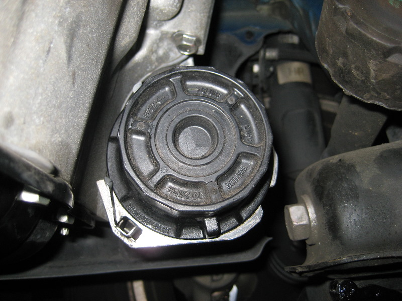 2009-2013-Toyota-Corolla-2ZR-FE-Engine-Oil-Change-Guide-014