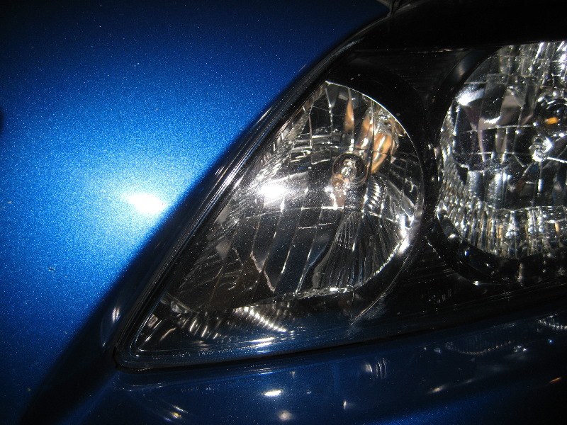 2009-2013-Toyota-Corolla-Headlight-Bulbs-Replacement-Guide-012