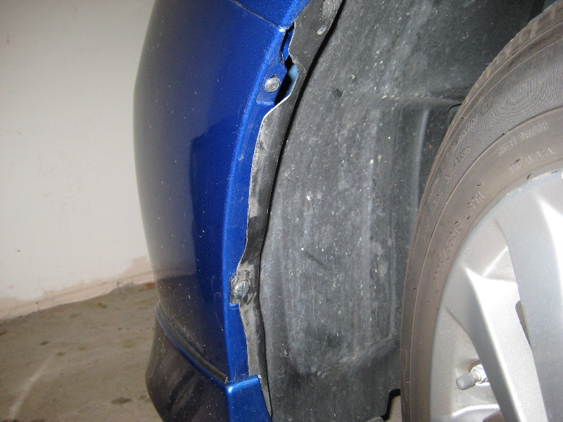 2009-2013-Toyota-Corolla-Headlight-Bulbs-Replacement-Guide-022