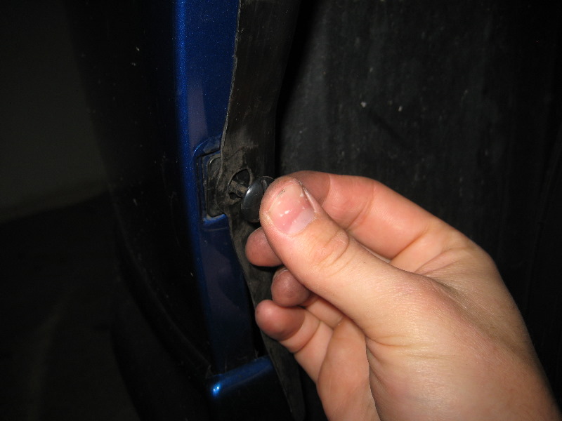 2009-2013-Toyota-Corolla-Headlight-Bulbs-Replacement-Guide-035