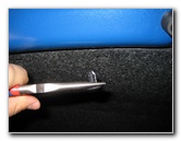 2009-2013-Toyota-Corolla-License-Plate-Light-Bulbs-Replacement-Guide-004