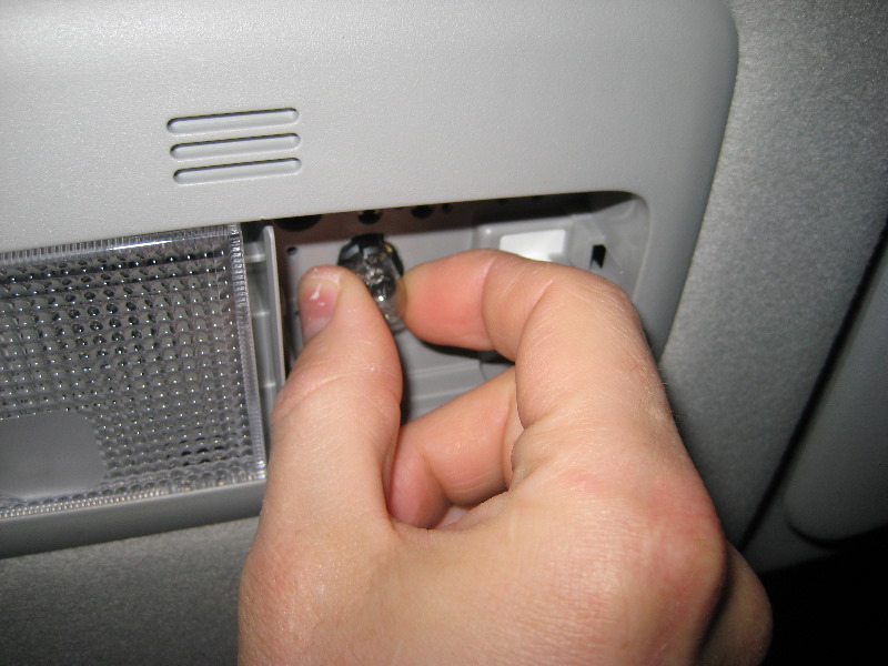 2009-2013-Toyota-Corolla-Map-Light-Bulbs-Replacement-Guide-005