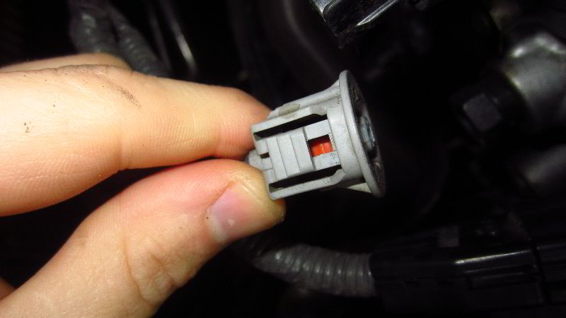 2009-2013-Toyota-Corolla-Oil-Pressure-Switch-Replacement-Guide-018