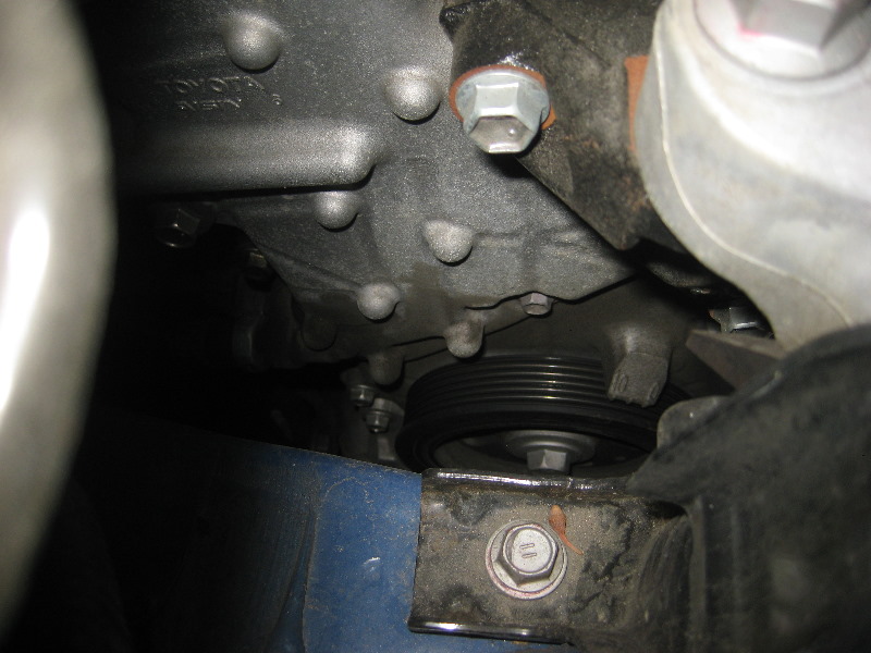 2009-2013-Toyota-Corolla-Serpentine-Accessory-Belt-Change-Guide-022