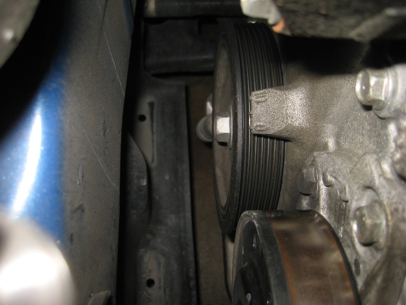 2009-2013-Toyota-Corolla-Serpentine-Accessory-Belt-Change-Guide-024