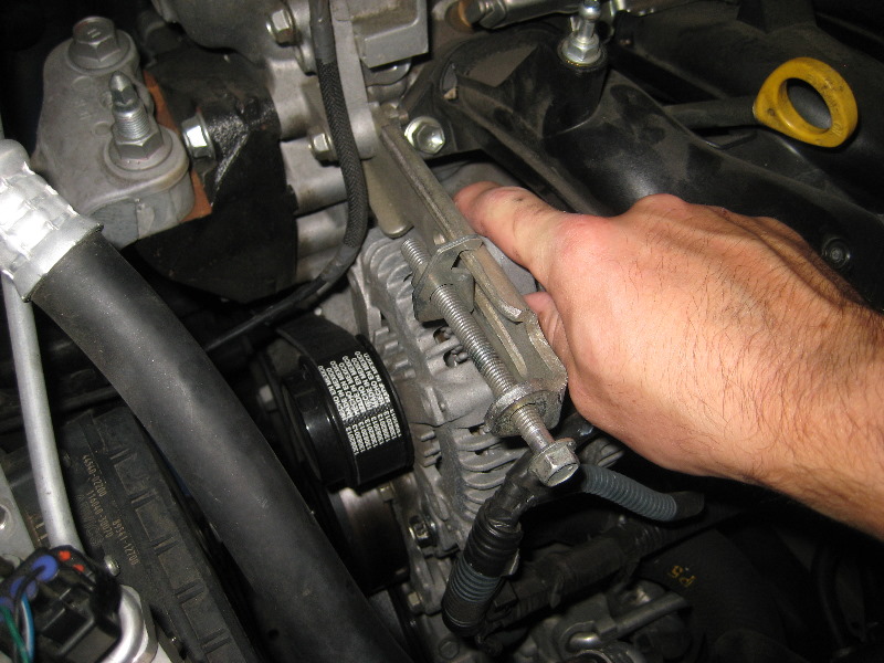 2009-2013-Toyota-Corolla-Serpentine-Accessory-Belt-Change-Guide-029