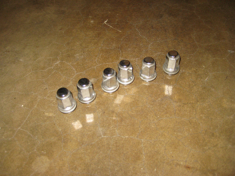 2010-2016-Toyota-4Runner-Rear-Disc-Brake-Pads-Replacement-Guide-005